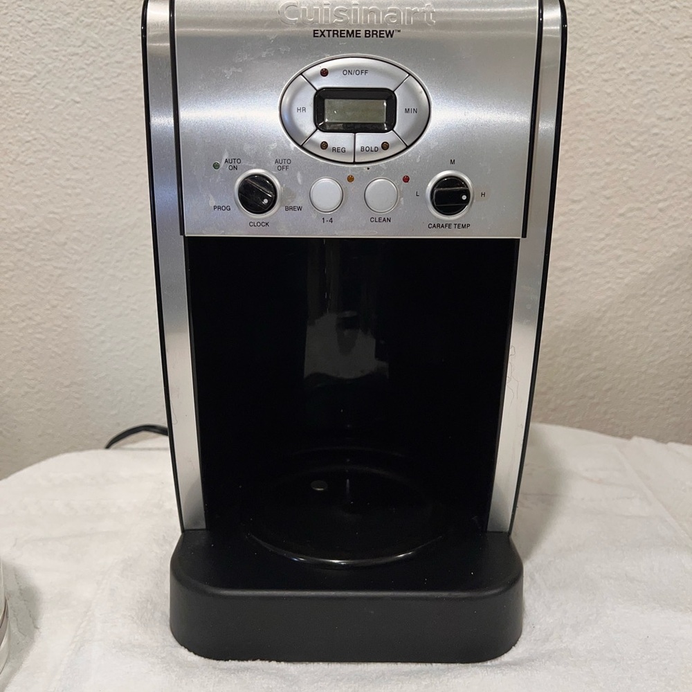 Cuisinart 12-cup Coffee Maker Self-Cleaning Programmable used